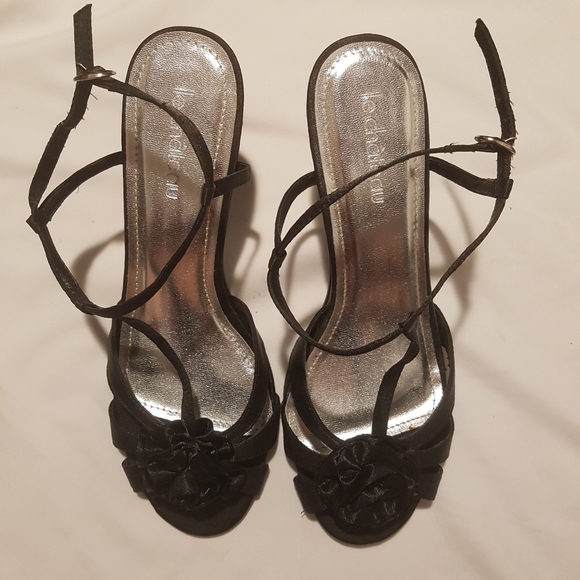chic new black satin sandals, size 8.5 - Picture 4 of 4